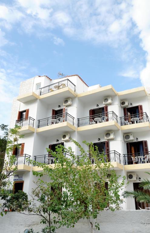 Hotel Rena Agios Kirykos  Bagian luar foto